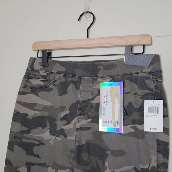 Sound/Style | Lucy Camo Pull-On Pants - Picture 7 of 8